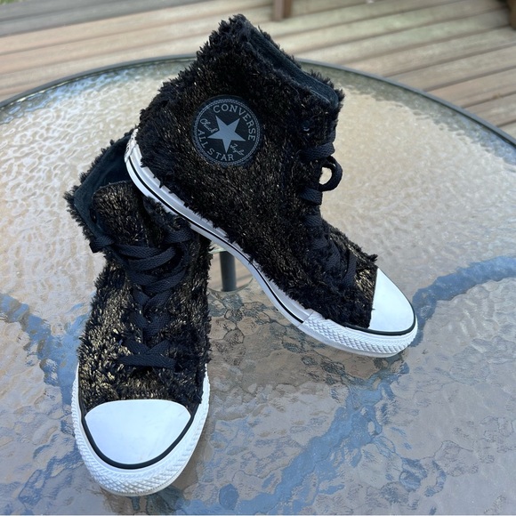 Converse Shoes - Converse Chuck Taylor All Stars EUC Women’s Size 7  Sparkle Fur High Top Sneaker